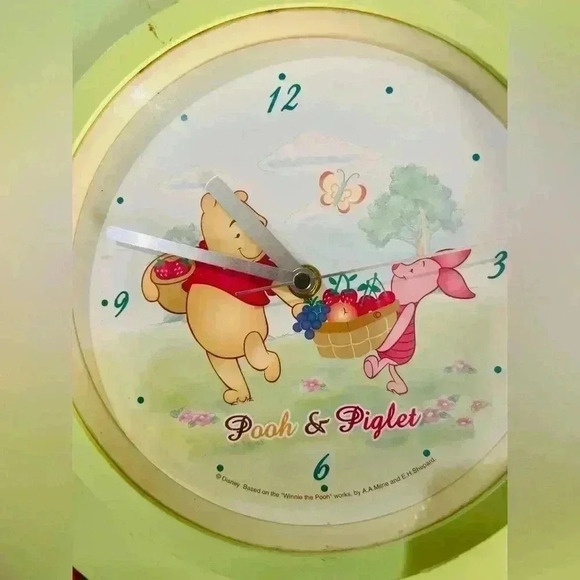 Vintage Winnie the Pooh wall clock - Picture 2 of 5
